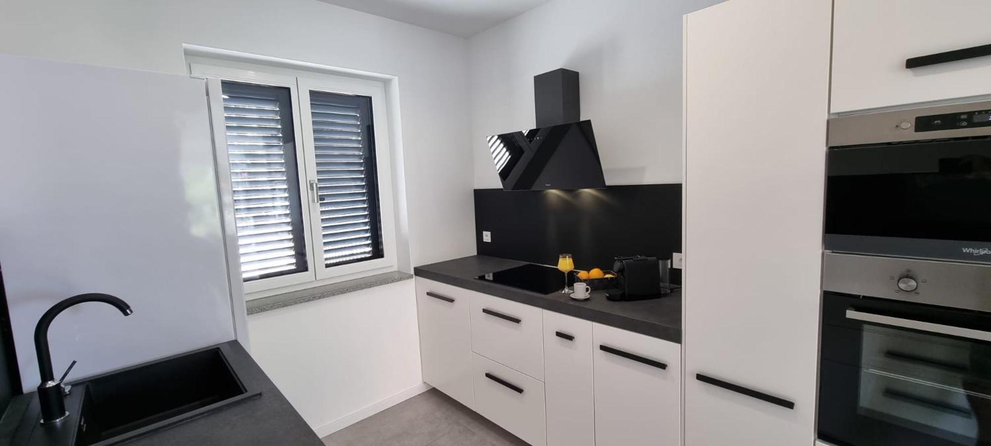 Seabreeze Luxury Apartments Njivice Rum bild