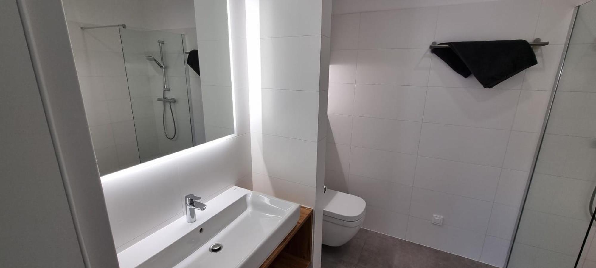 Seabreeze Luxury Apartments Njivice Rum bild